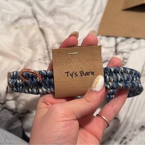 Paracord dog collar